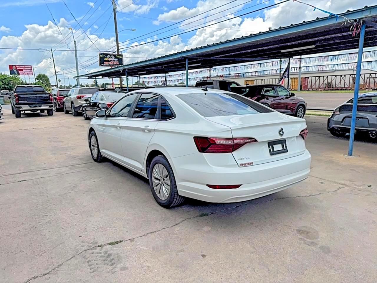 Volkswagen Jetta S