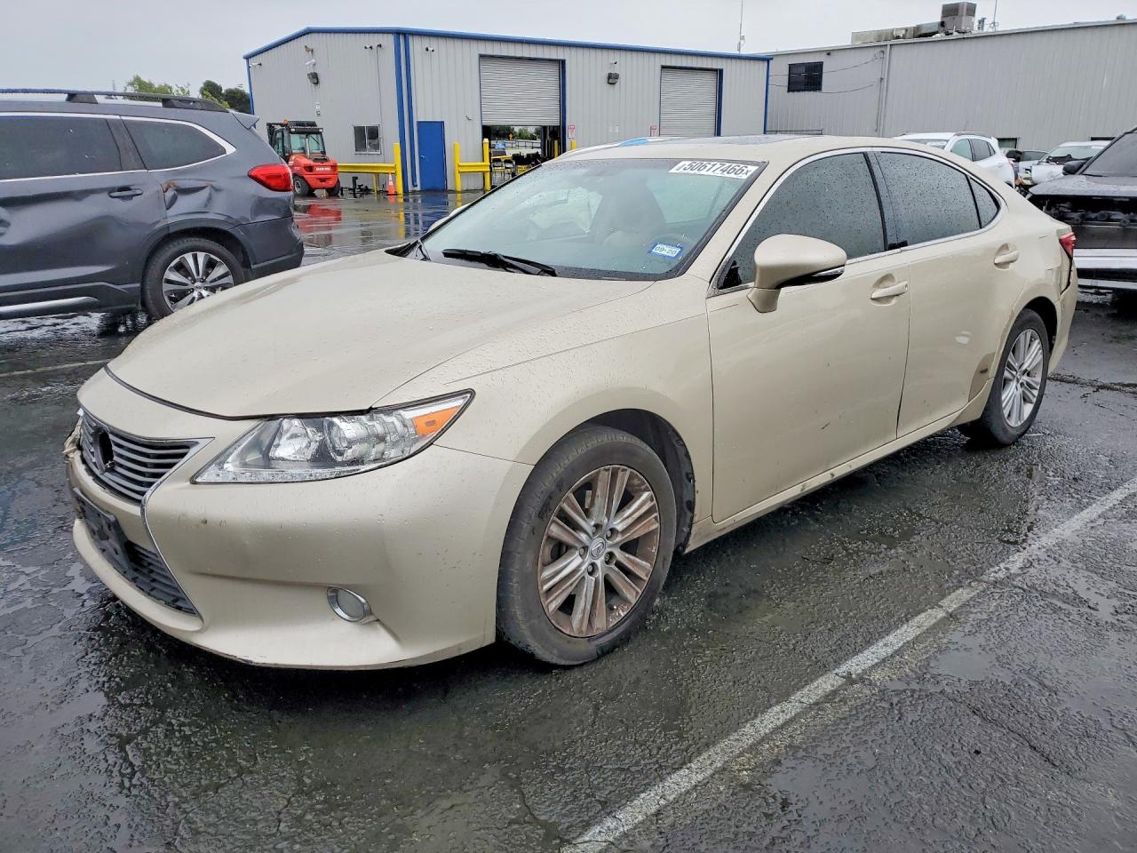Salvage Lexus Es Image