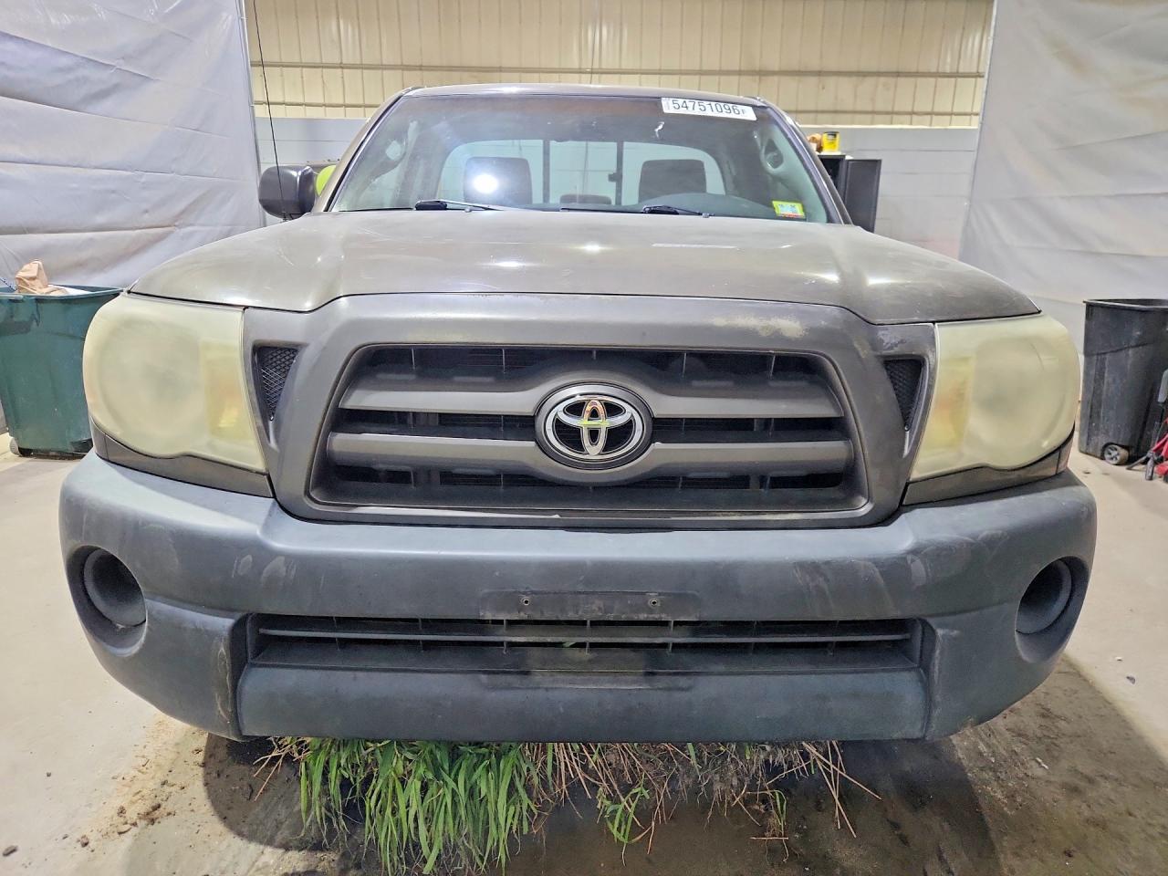 Toyota Tacoma Base
