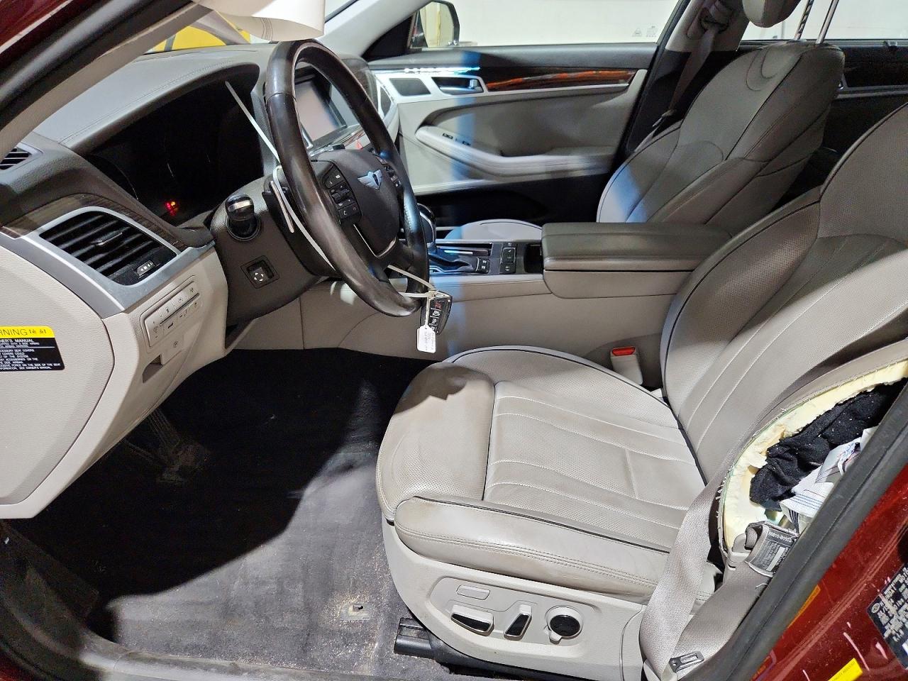 Hyundai Genesis 3.8l