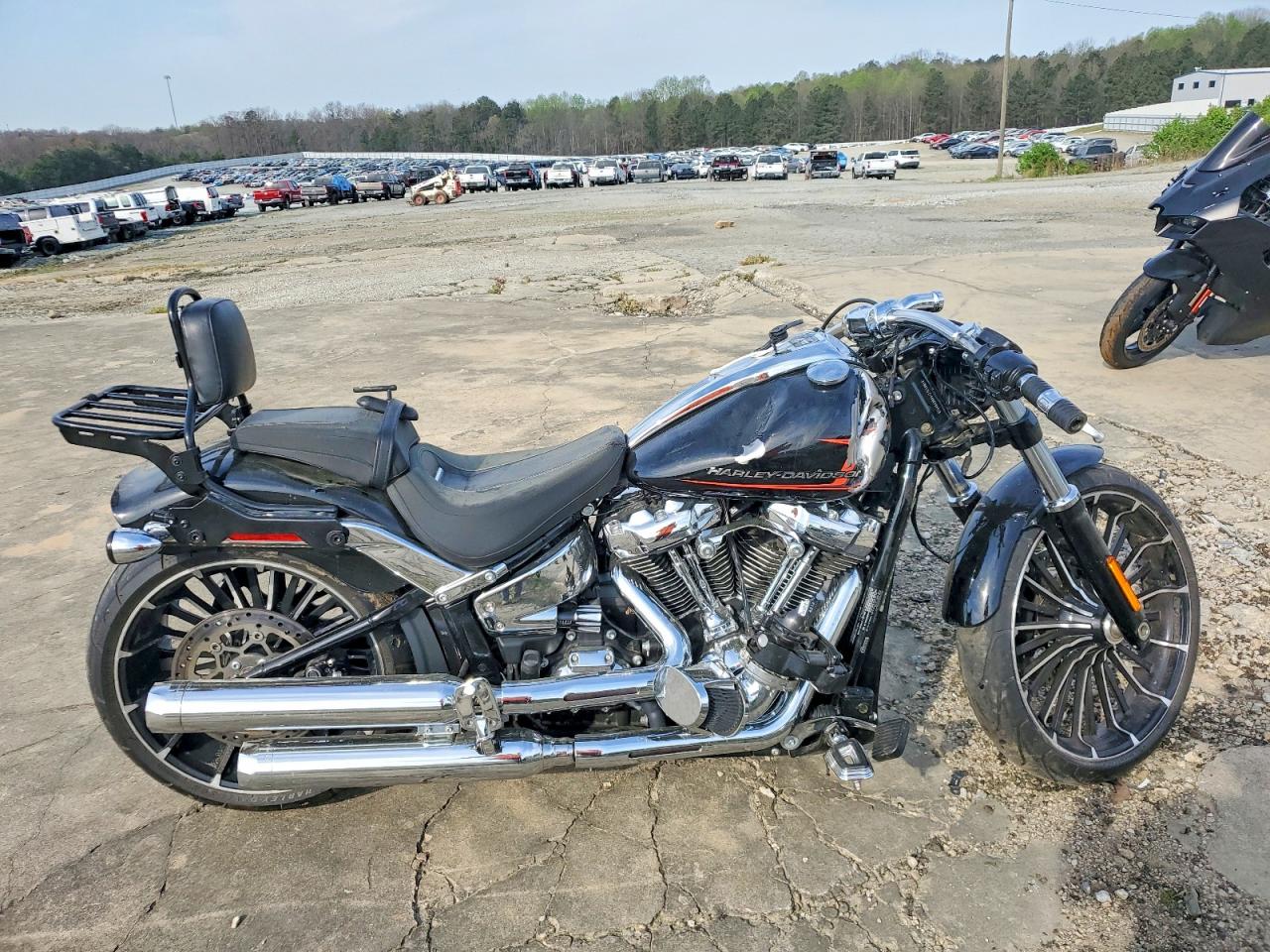 Salvage Harley-Davidson Fxbr Image
