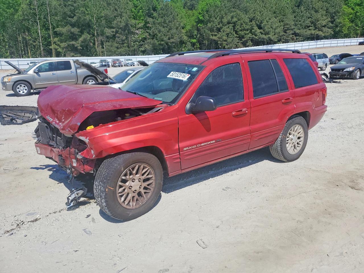 Salvage Jeep Grand Cherokee Image