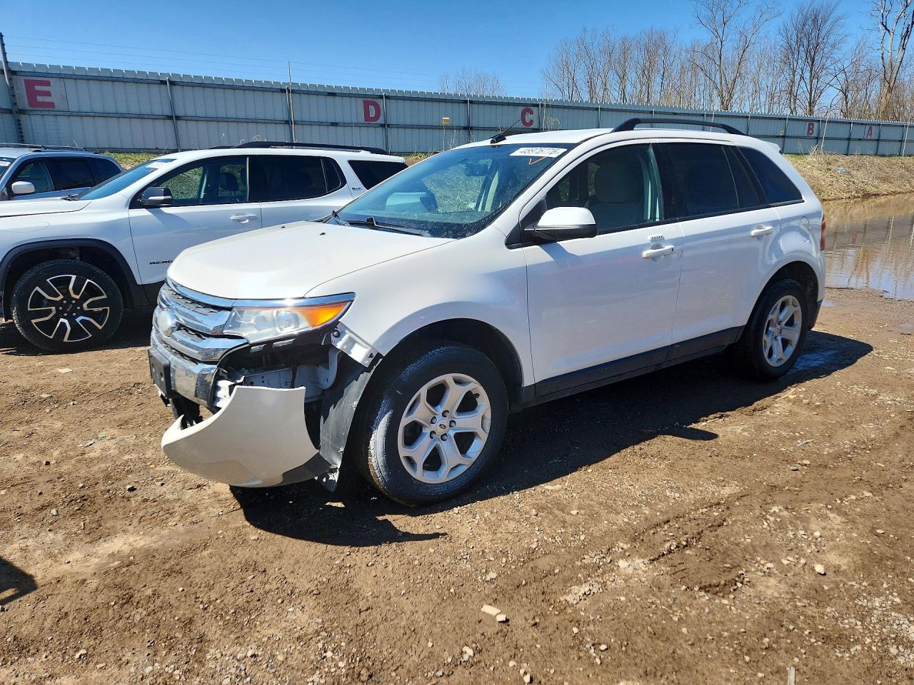 Salvage Ford Edge Image