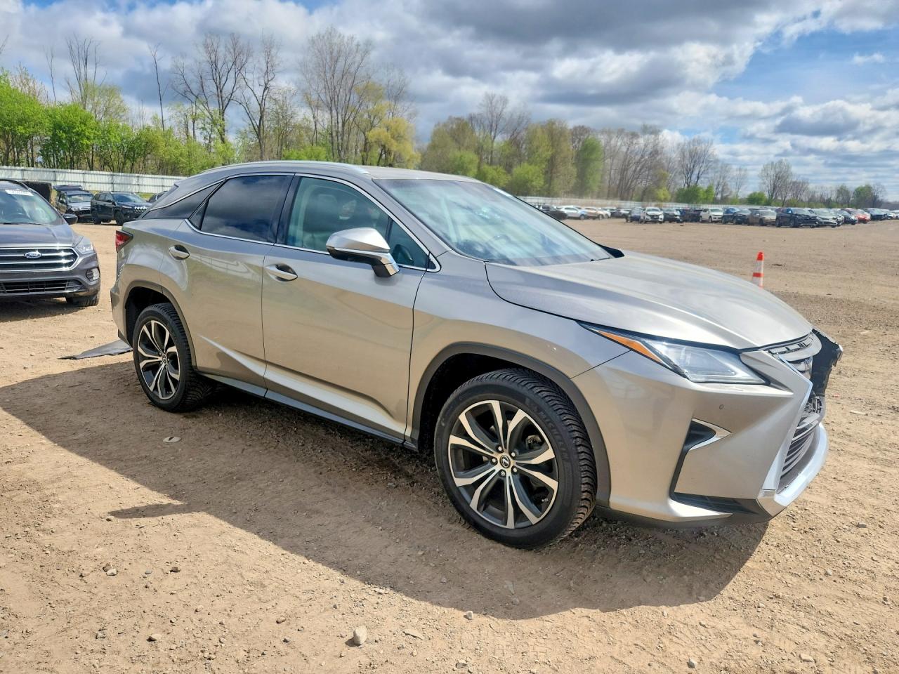 Lexus RX Base