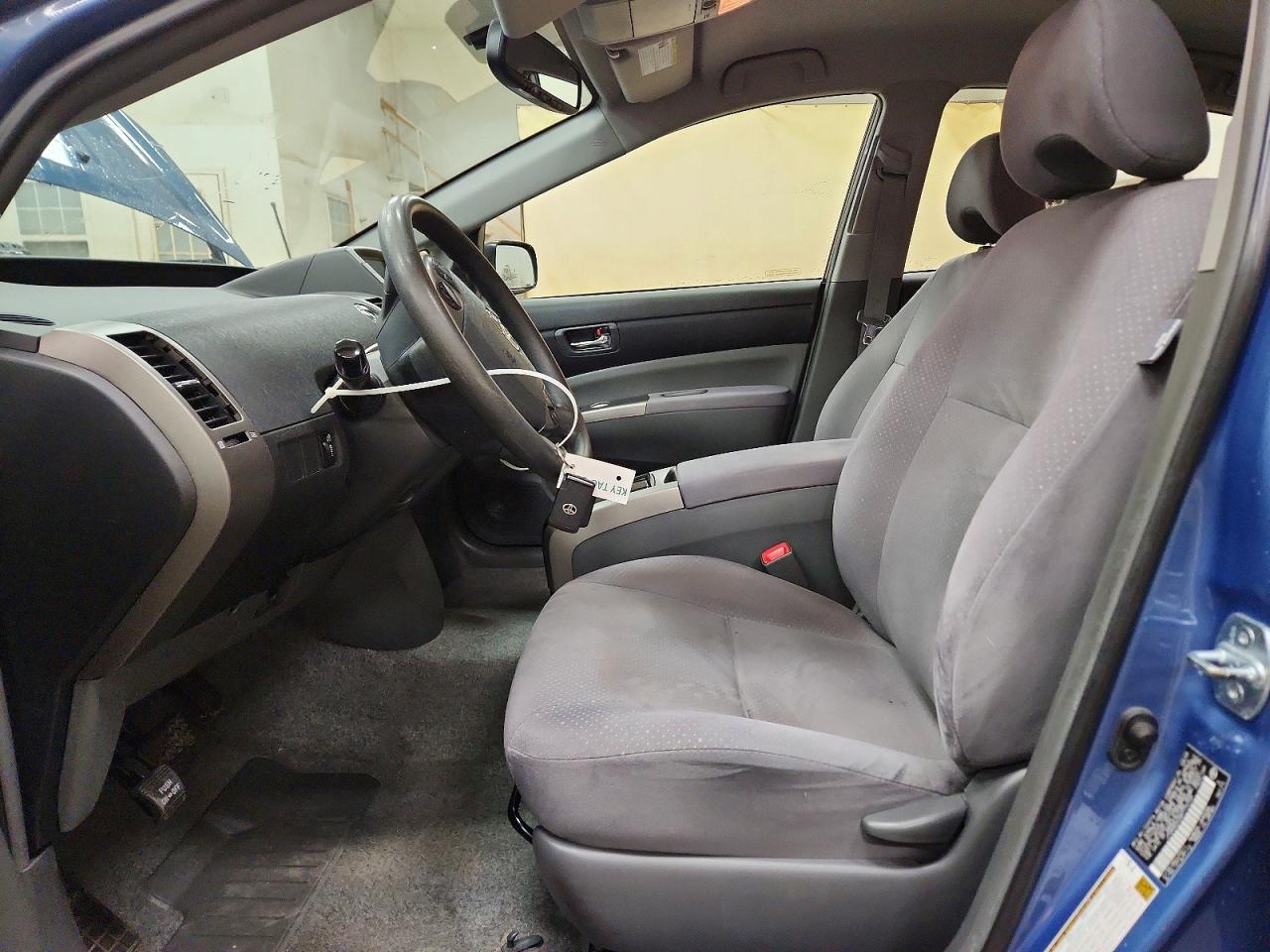 Toyota Prius Base