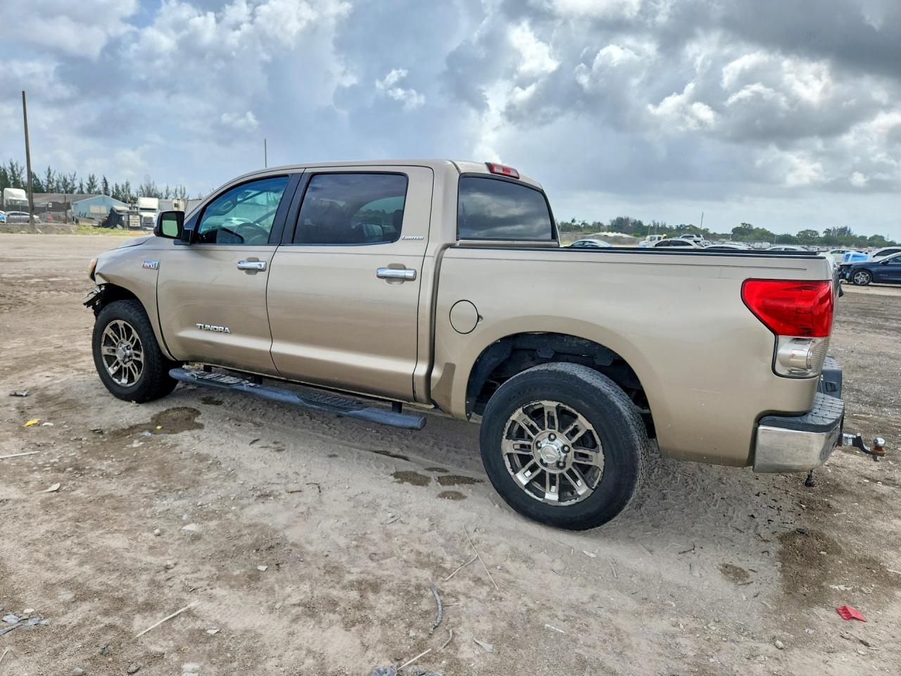 Toyota Tundra Crewmax Limited