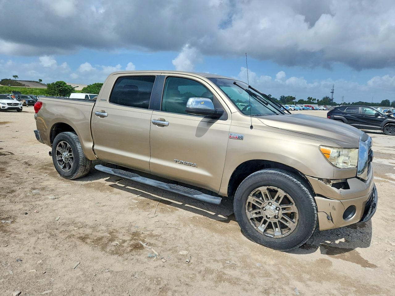 Toyota Tundra Crewmax Limited