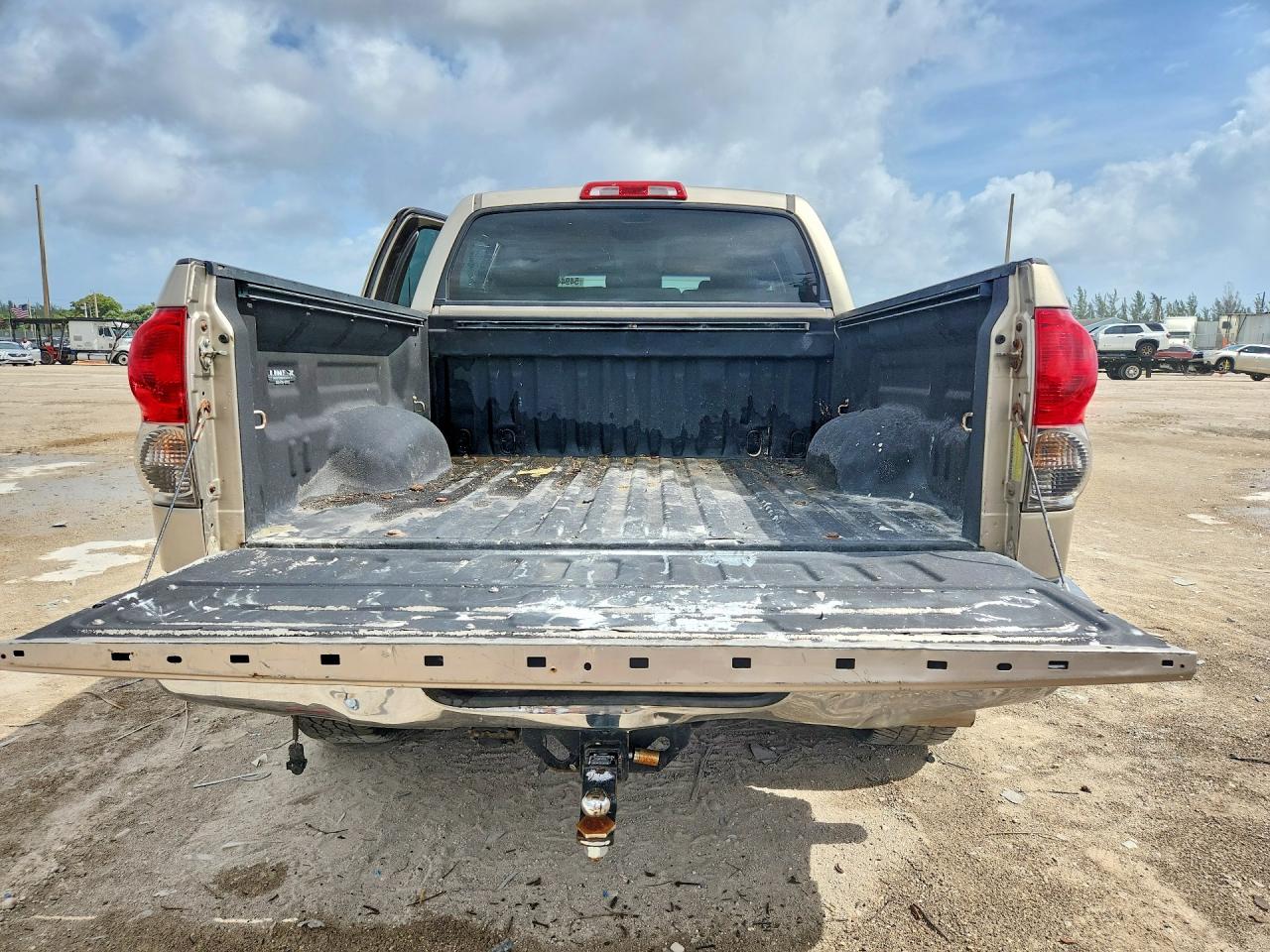 Toyota Tundra Crewmax Limited