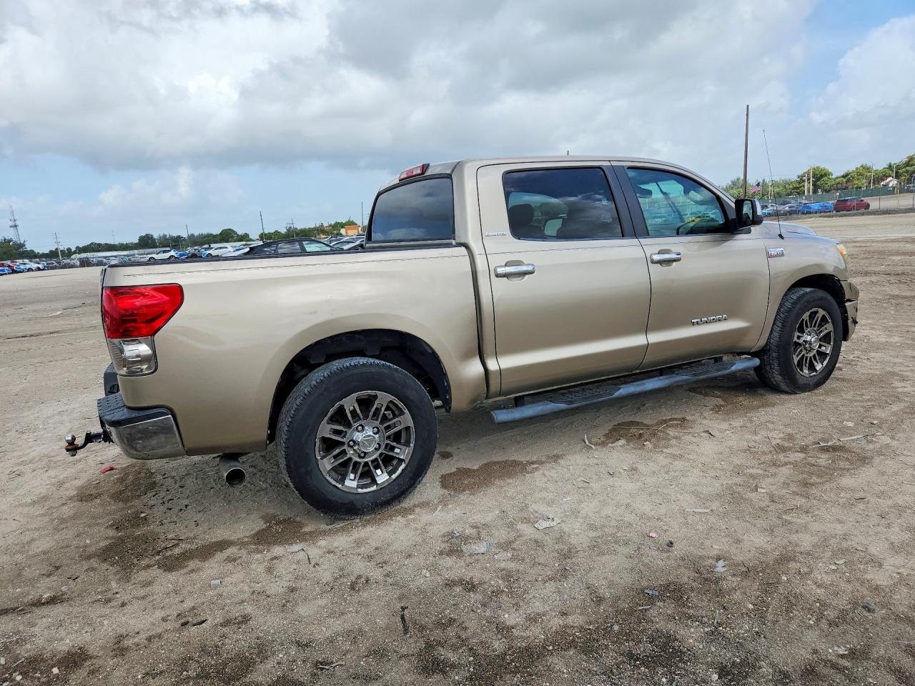 Toyota Tundra Crewmax Limited