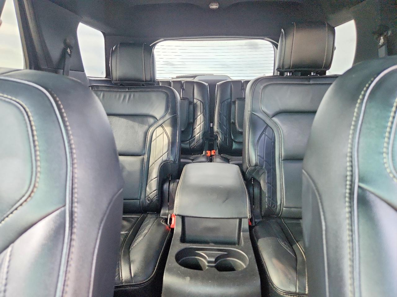 Ford Explorer Platinum