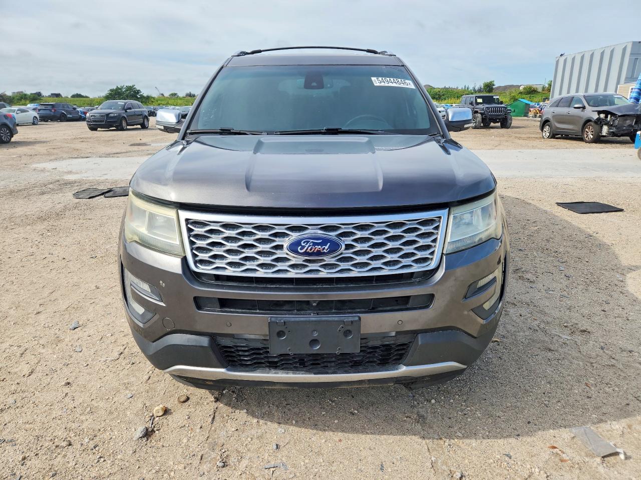 Ford Explorer Platinum
