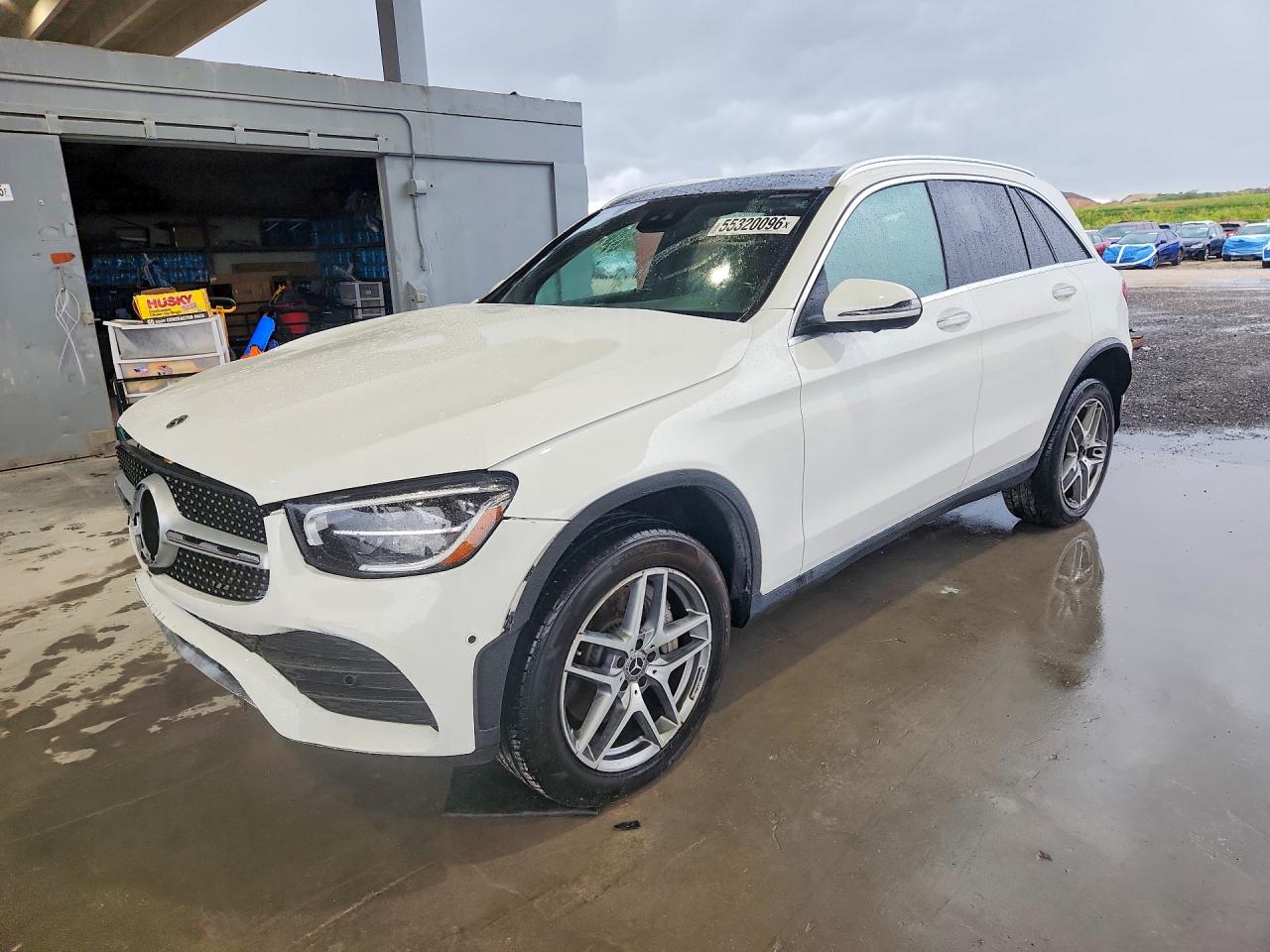 Salvage Mercedes-Benz GLC Image
