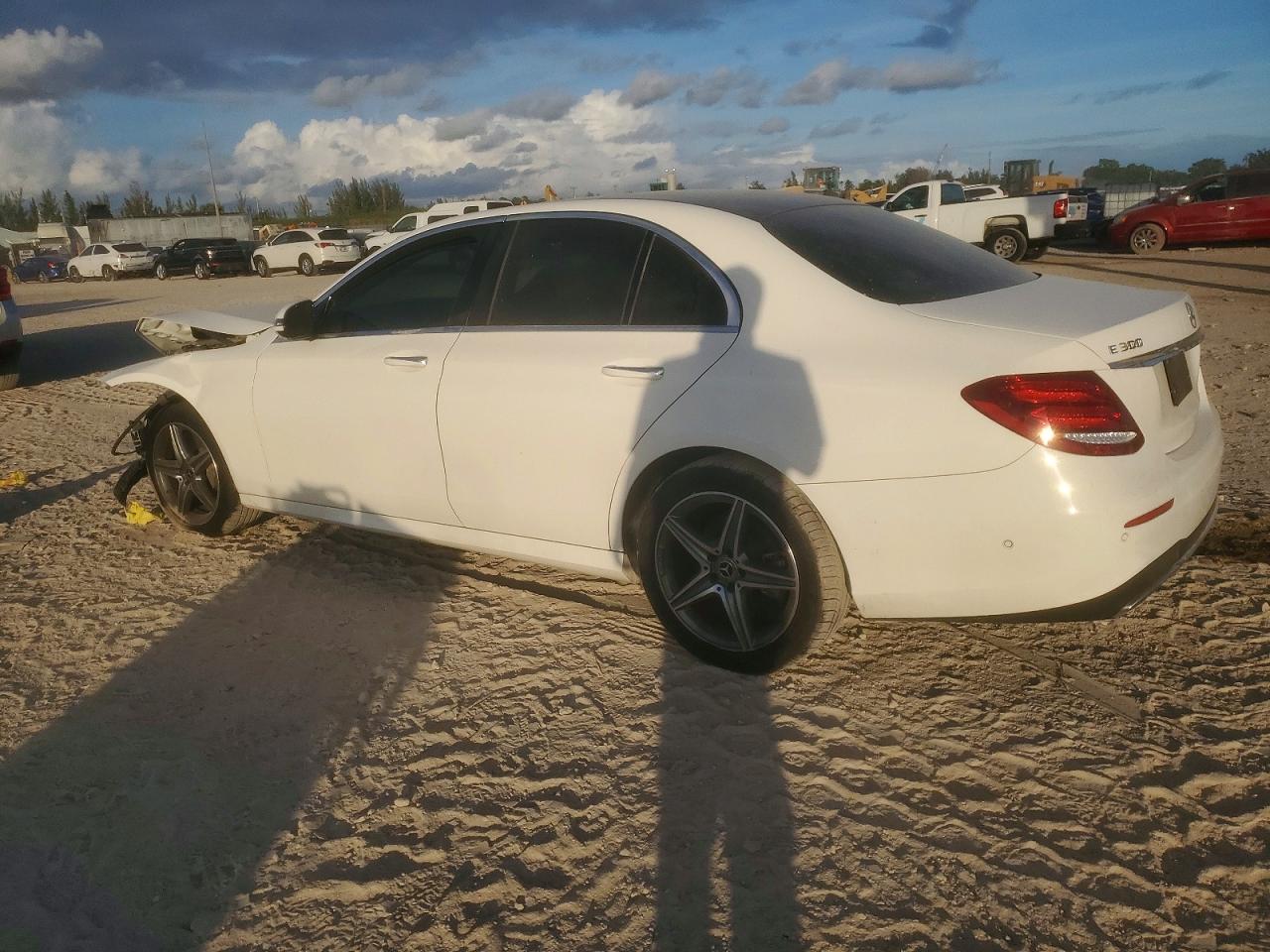 Mercedes-Benz E-Class 300 4matic