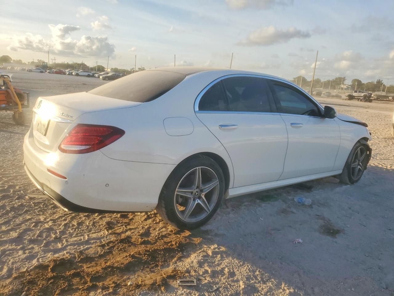 Mercedes-Benz E-Class 300 4matic
