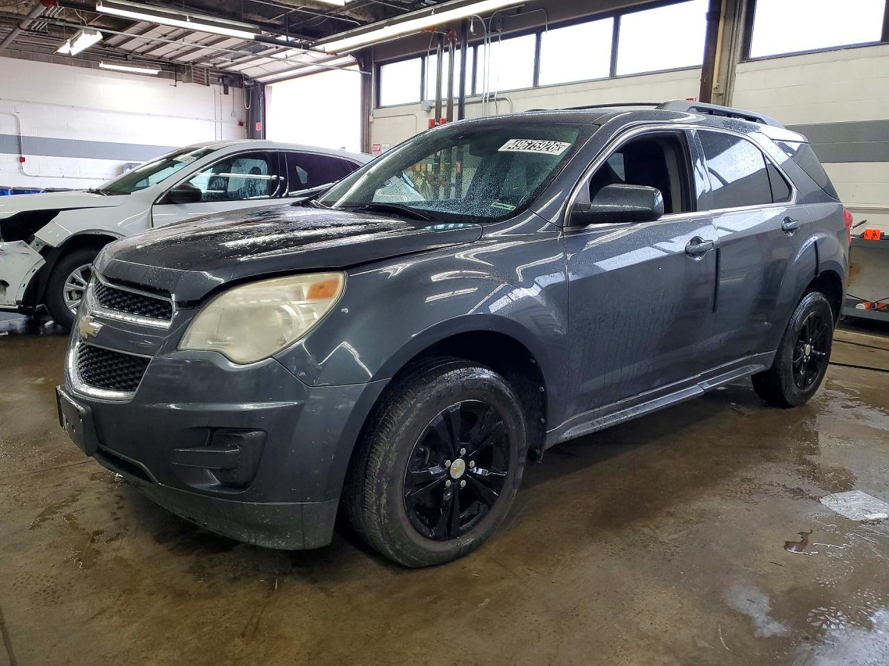 Salvage Chevrolet Equinox Image