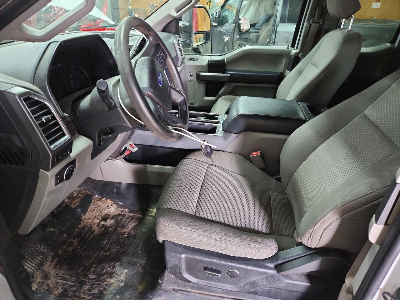 Ford F-150 Super Cab
