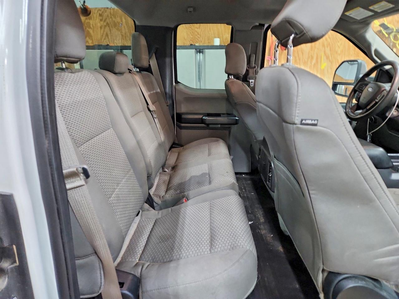 Ford F-150 Super Cab