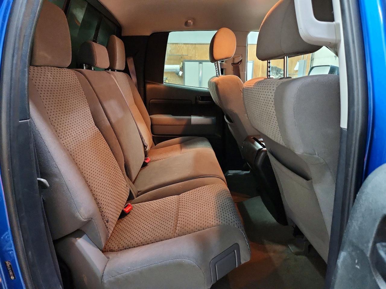 Toyota Tundra Double Cab Sr5