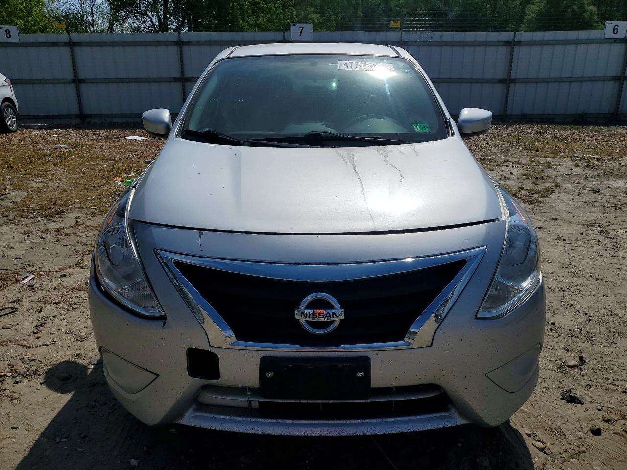 Nissan Versa 1.6 S