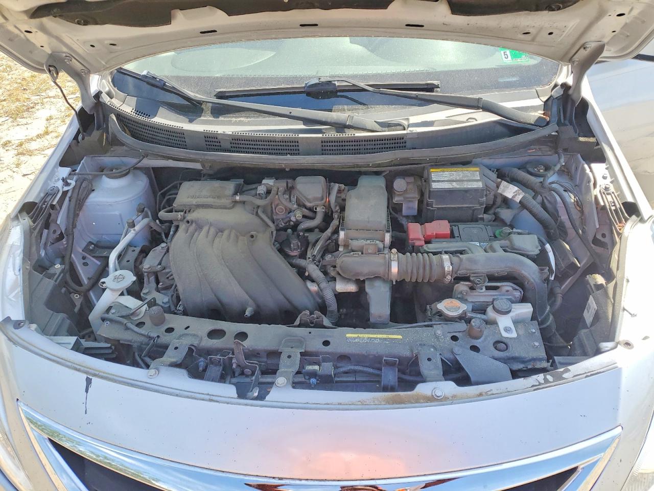 Nissan Versa 1.6 S