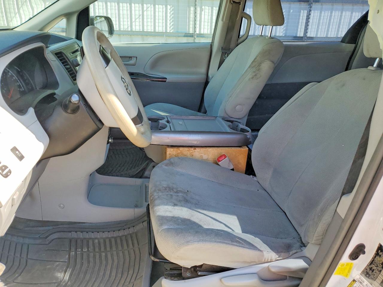 Toyota Van