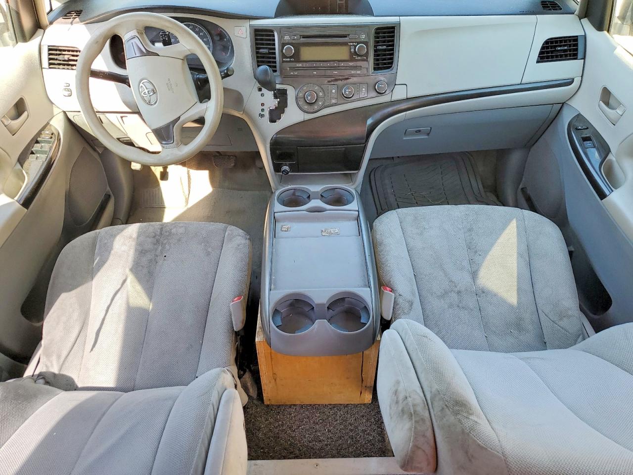Toyota Van