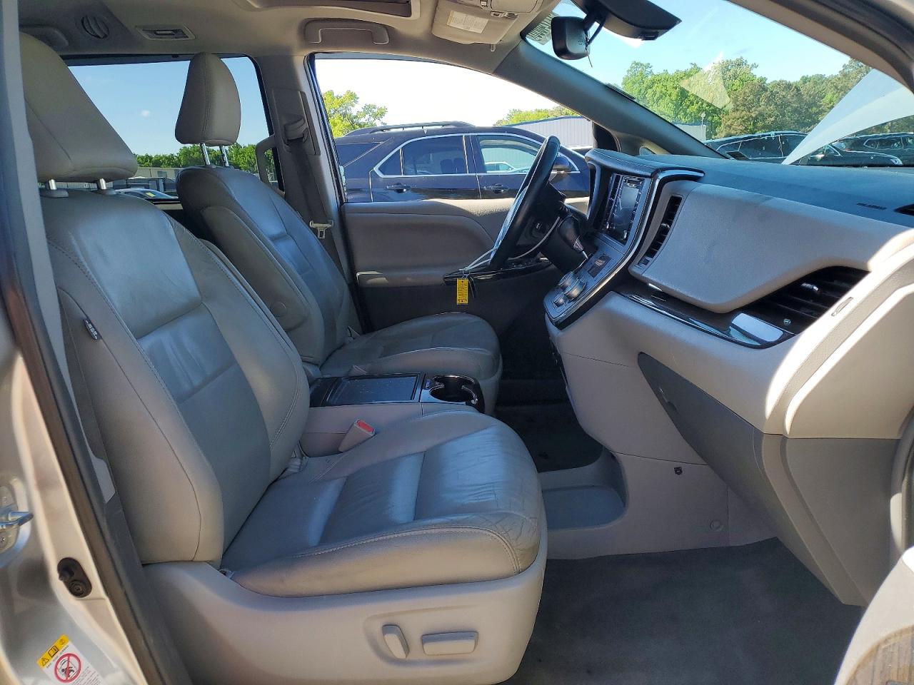 Toyota Sienna Xle 8-passenger