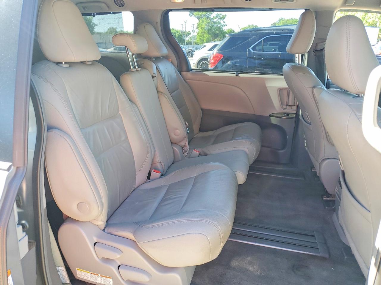 Toyota Sienna Xle 8-passenger
