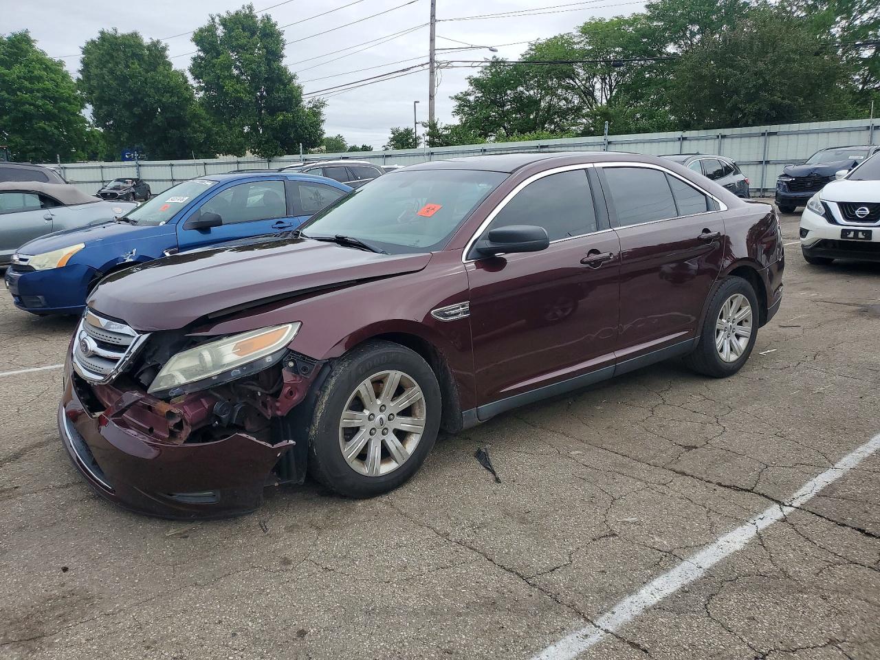 Salvage Ford Taurus Image