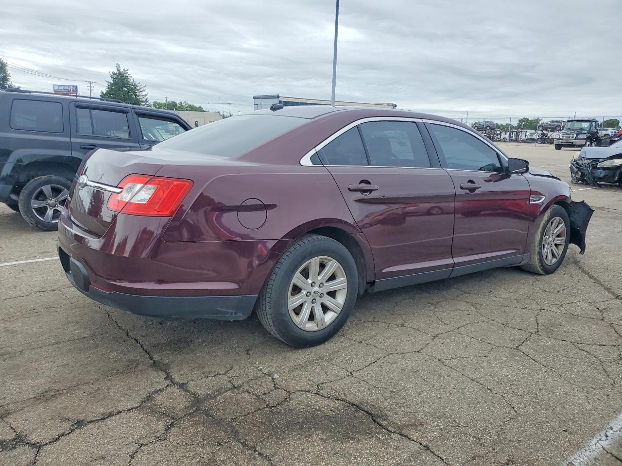 Ford Taurus Se