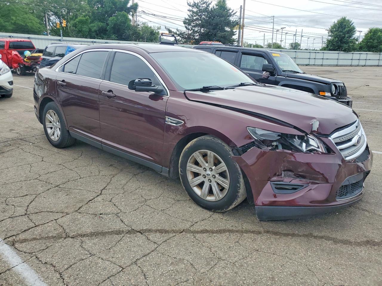 Ford Taurus Se