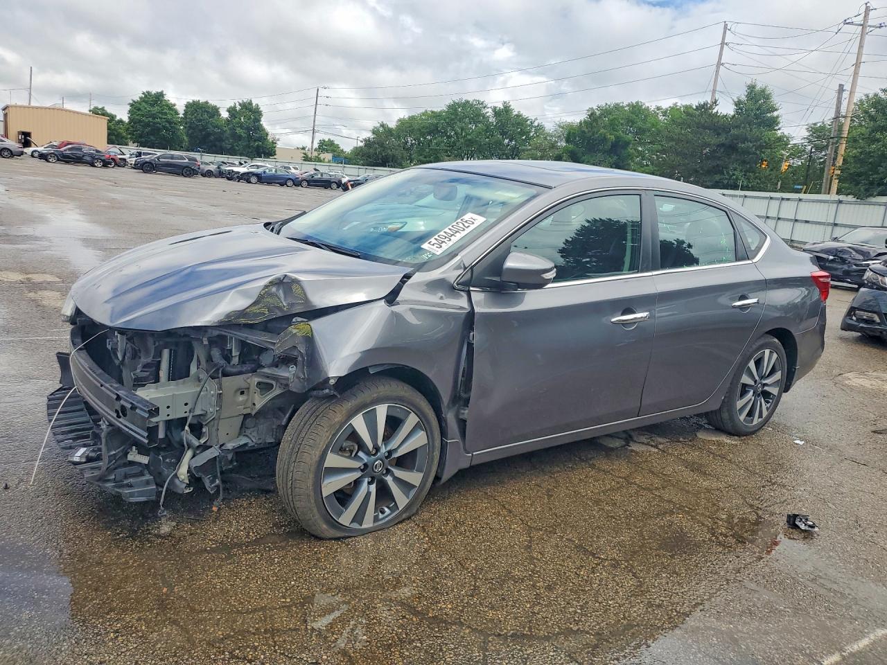 Salvage Nissan Sentra Image