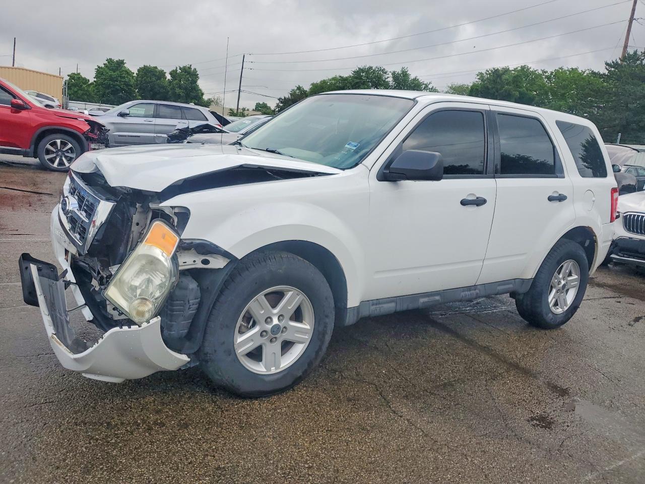 Salvage Ford Escape Image