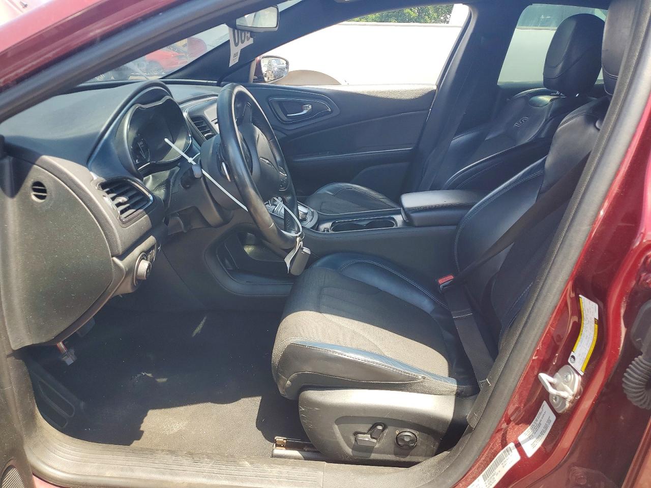 Chrysler 200 S