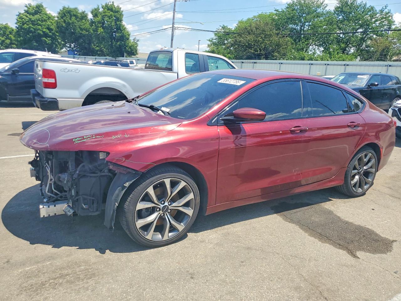 Salvage Chrysler 200 Image