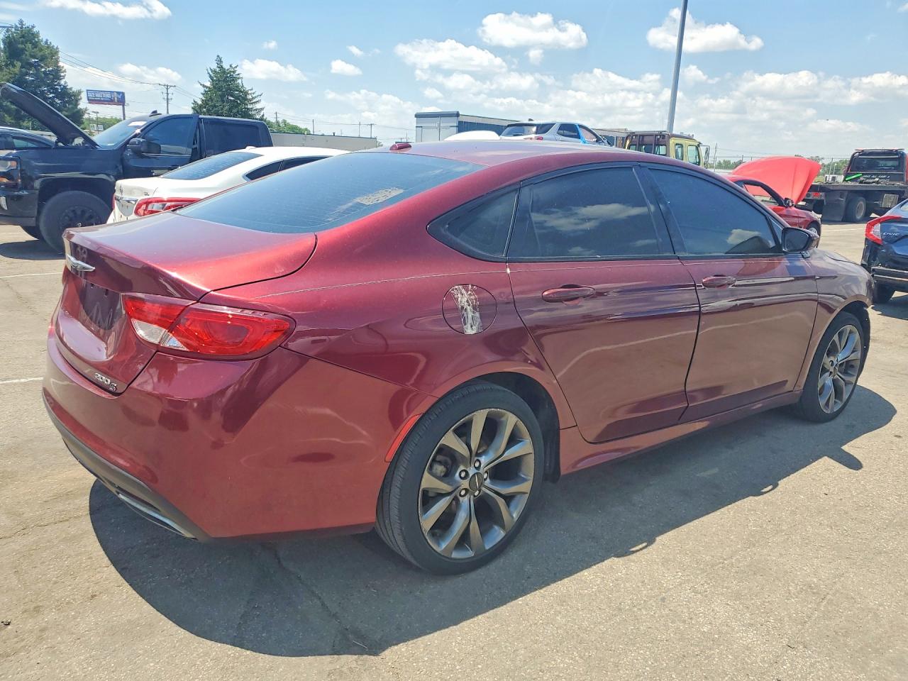 Chrysler 200 S