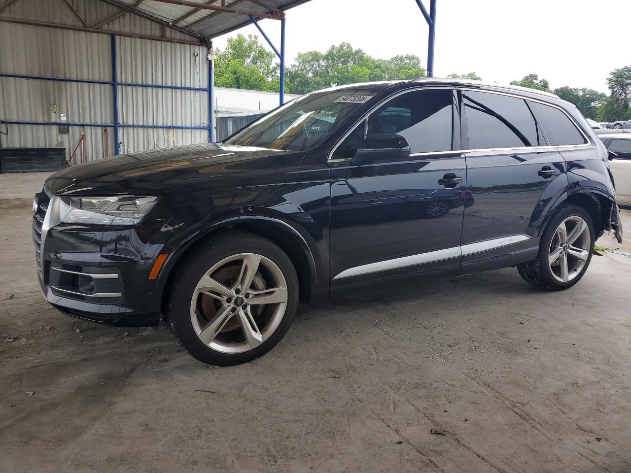 Salvage Audi Q7 Image