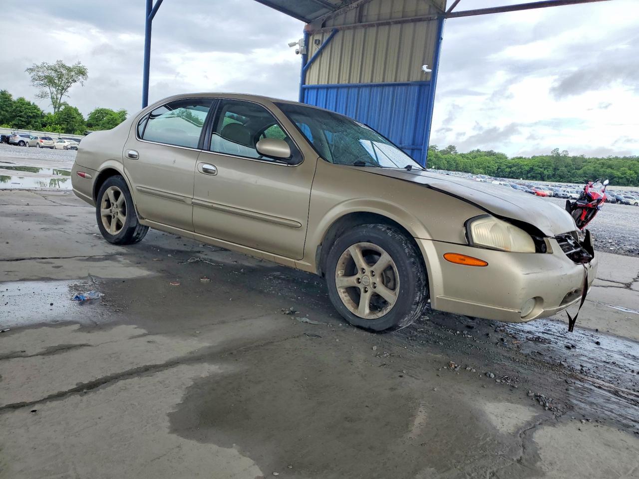 Nissan Maxima Gxe