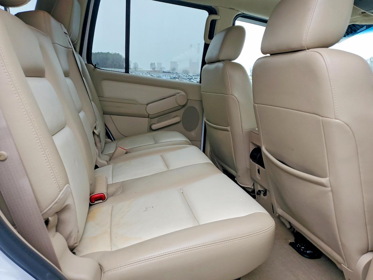 Ford Explorer Eddie Bauer