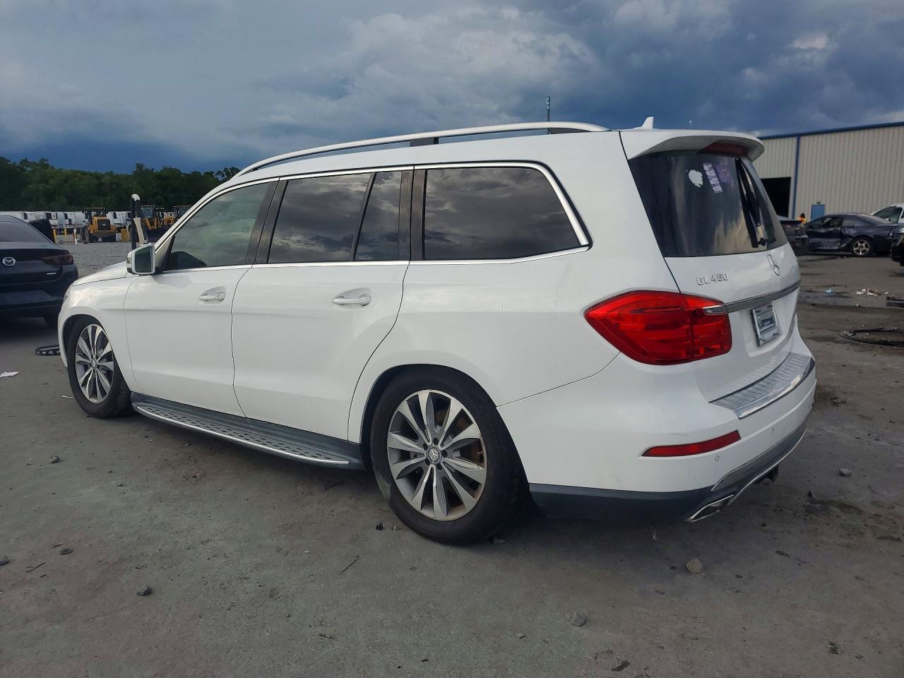 Mercedes-Benz G-Class 450 4matic