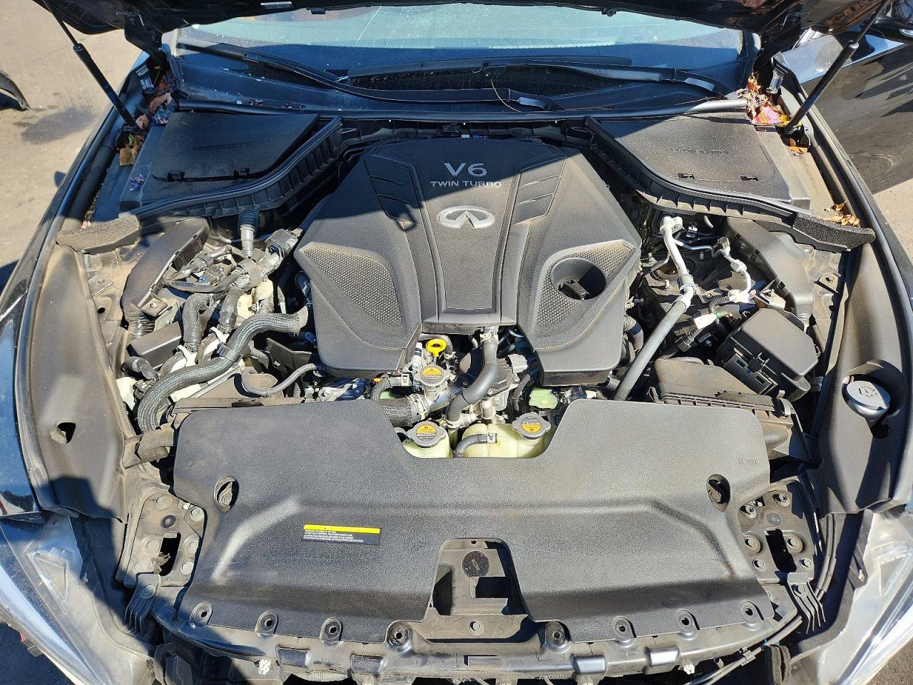 INFINITI Q50 Luxe