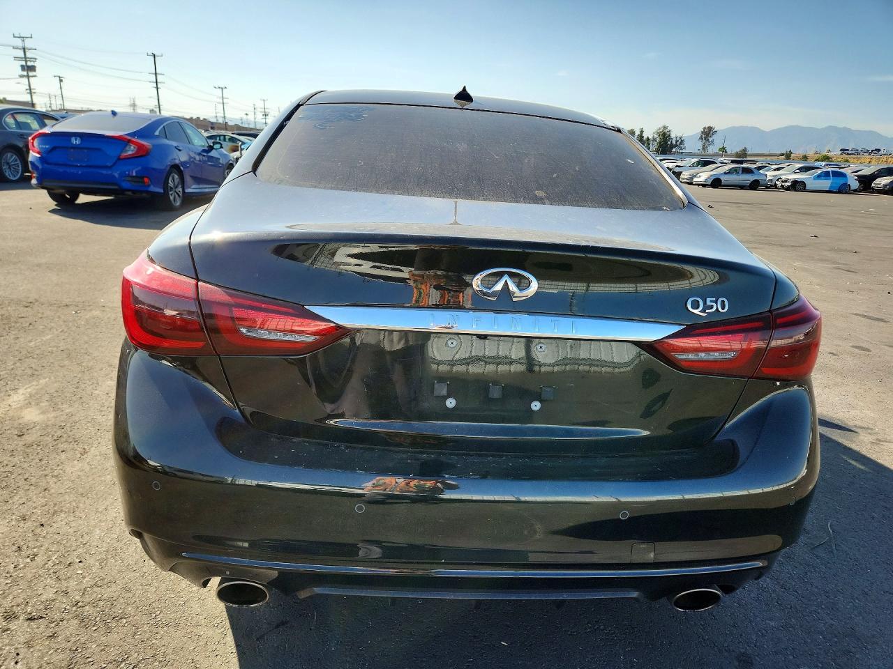 INFINITI Q50 Luxe