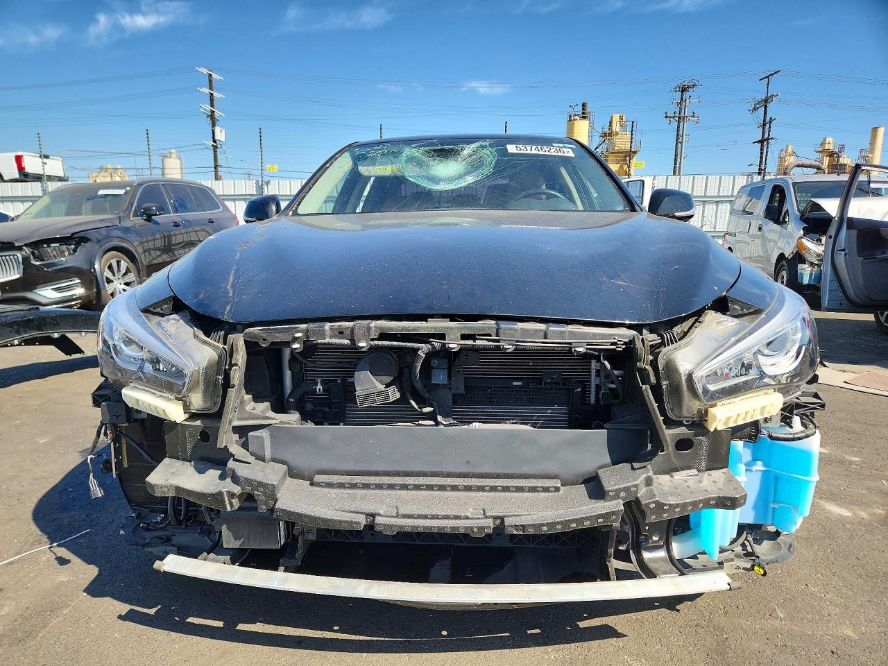 INFINITI Q50 Luxe