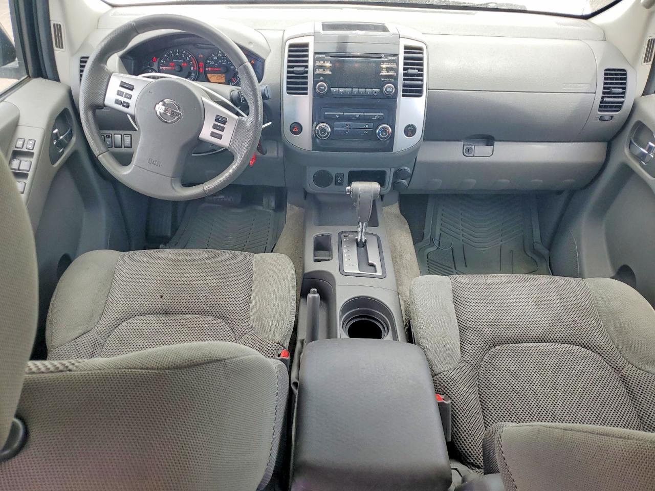 Nissan Frontier S