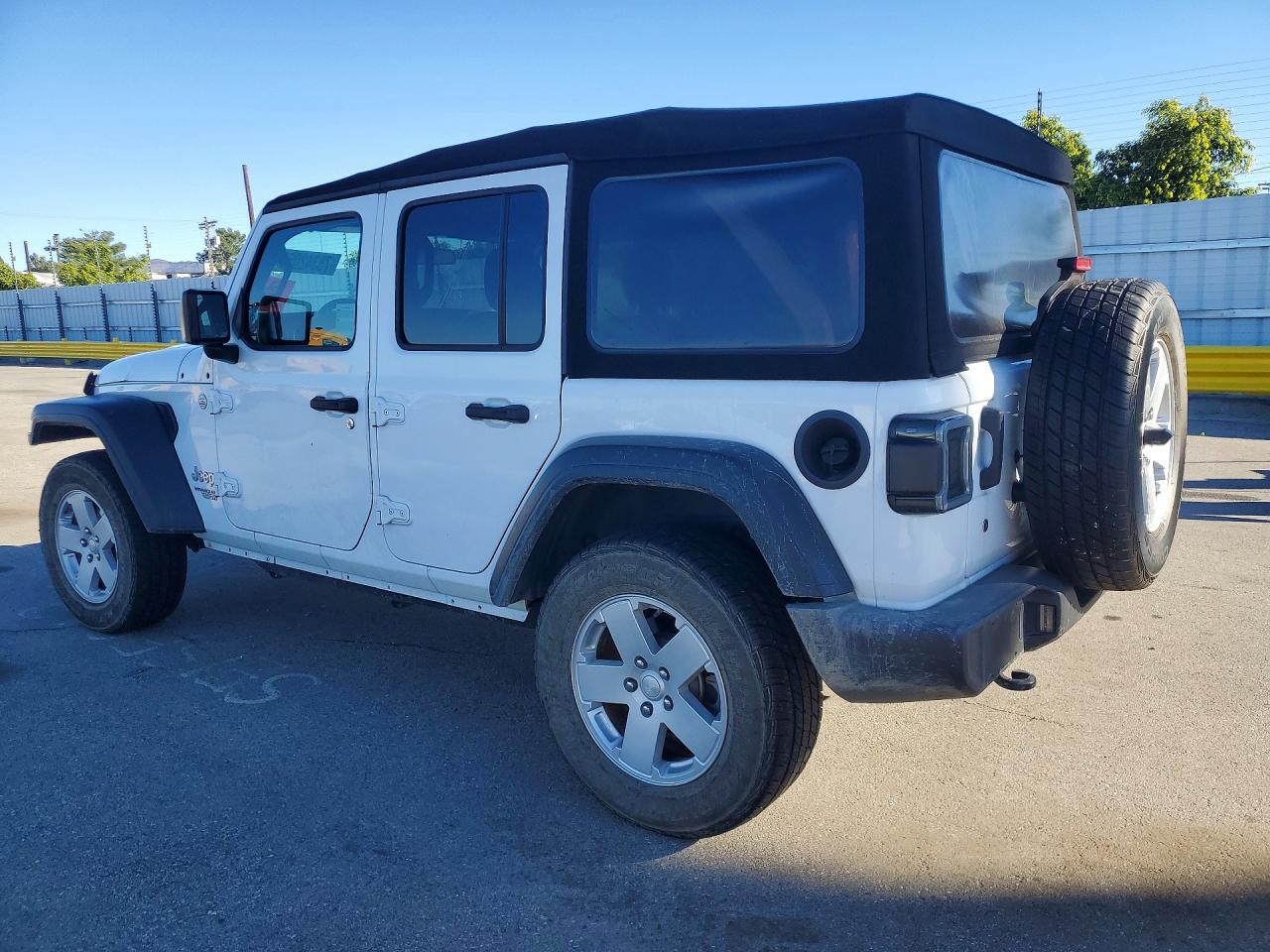 Jeep Wrangler Sport