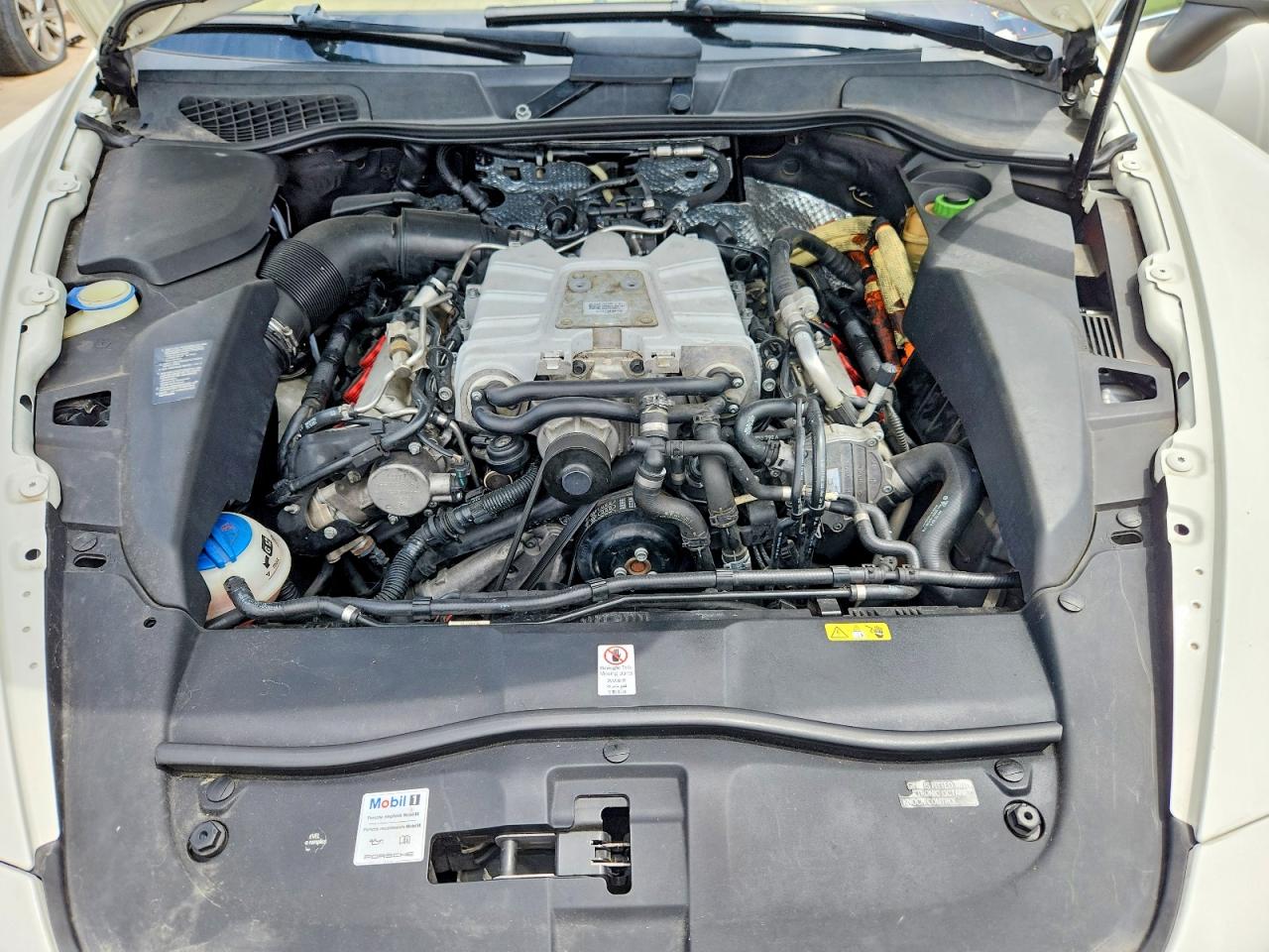 Porsche Cayenne S Hybrid