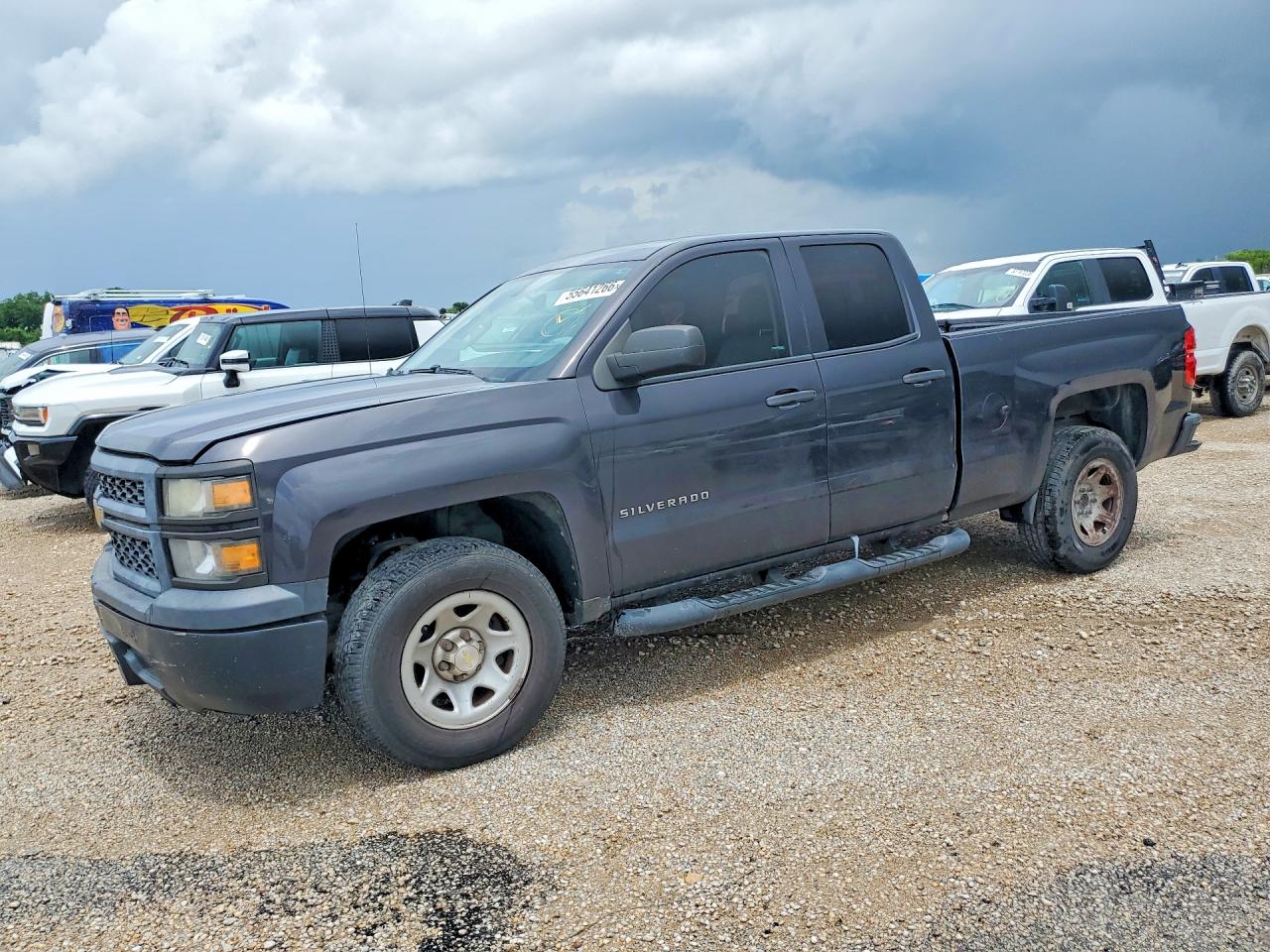 Salvage Chevrolet Silverado Image