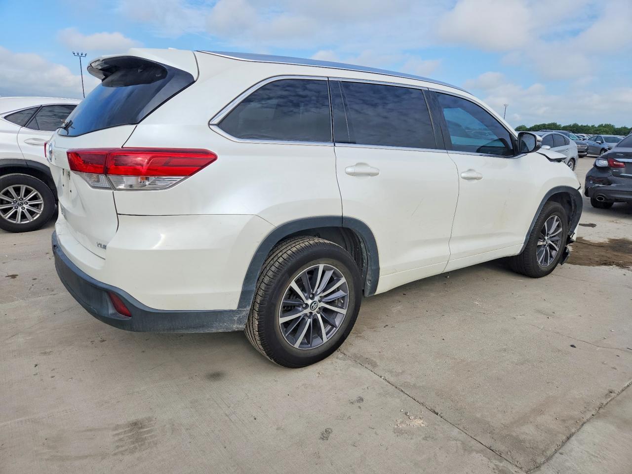 Toyota Highlander Xle