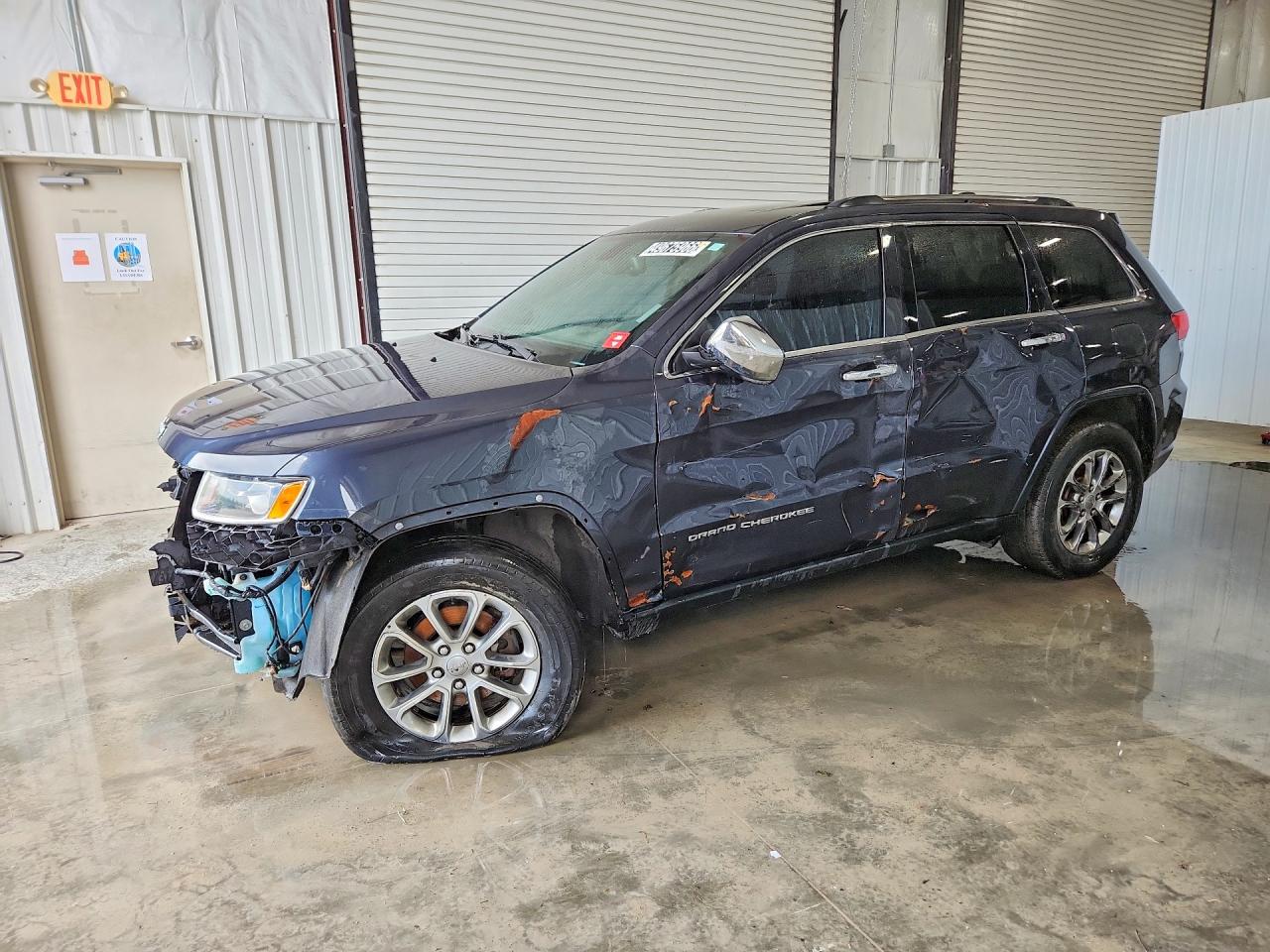 Salvage Jeep Grand Cherokee Image