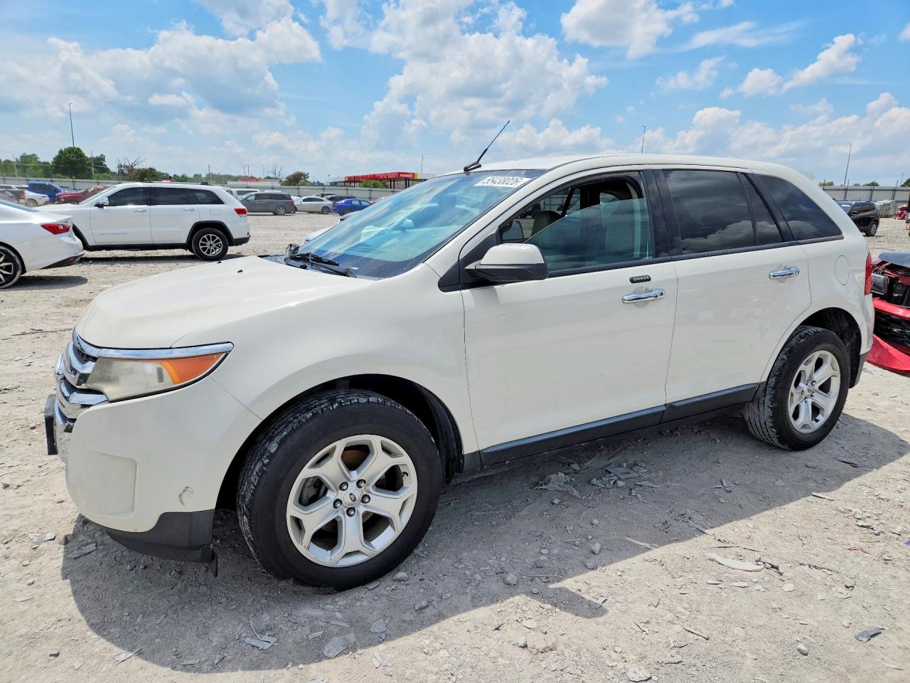 Salvage Ford Edge Image